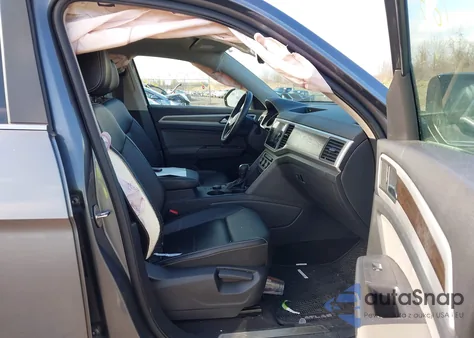 2021 Volkswagen Atlas 3.6L V6 Se W/Technology из США, поврежденный, VIN 1V2KR2CA2MC596732